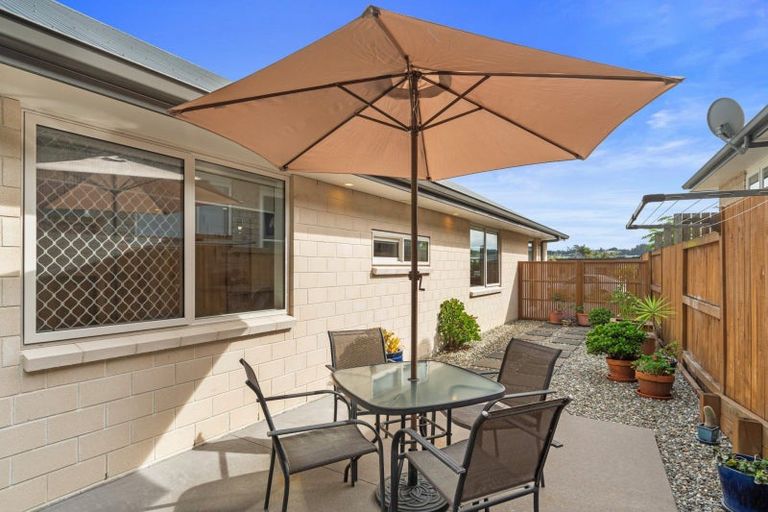 Photo of property in 10 Furl Close, Pyes Pa, Tauranga, 3112