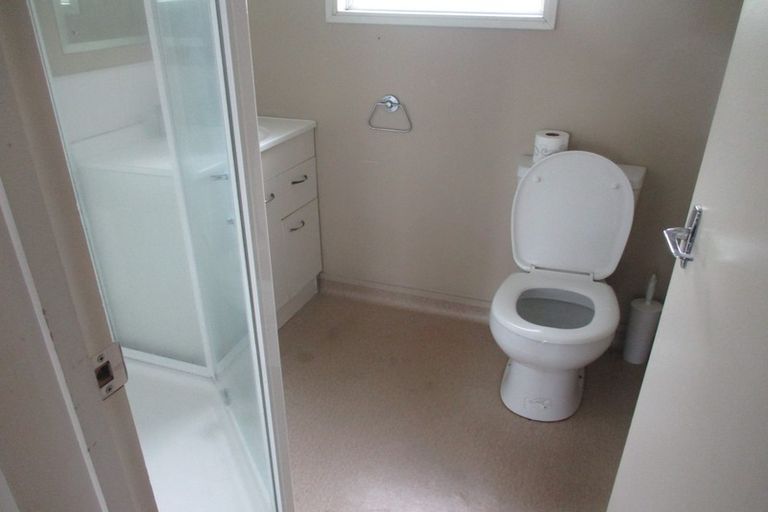 Photo of property in 83 Chelwood Street, Takaro, Palmerston North, 4412