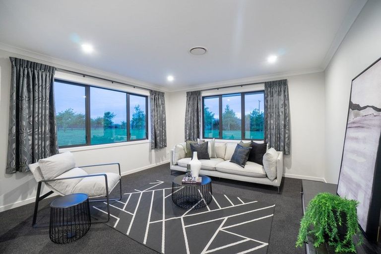 Photo of property in 7 Hartwell Drive, Kelvin Grove, Palmerston North, 4470
