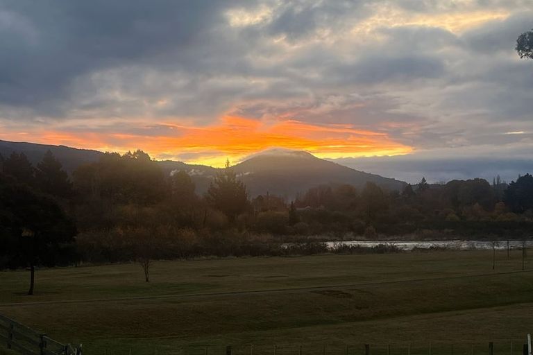 Photo of property in 12 Gosling Grove, Turangi, 3334