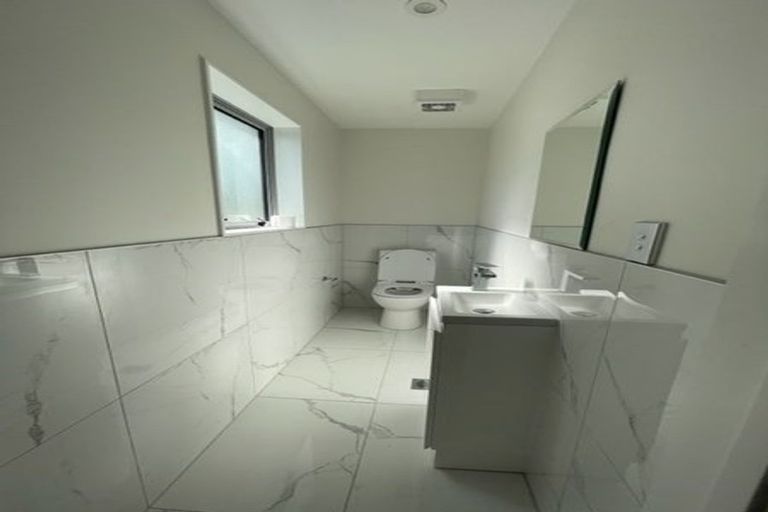 Photo of property in 74c Thompson Terrace, Manurewa, Auckland, 2102