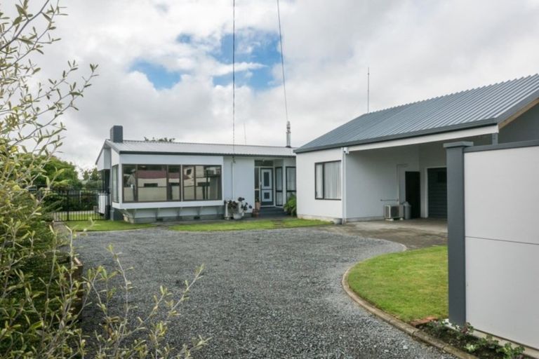 Photo of property in 48 Meeanee Road, Taradale, Napier, 4112