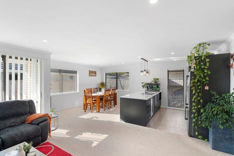 Photo of property in 29 Pohe Street, Waikanae, 5036