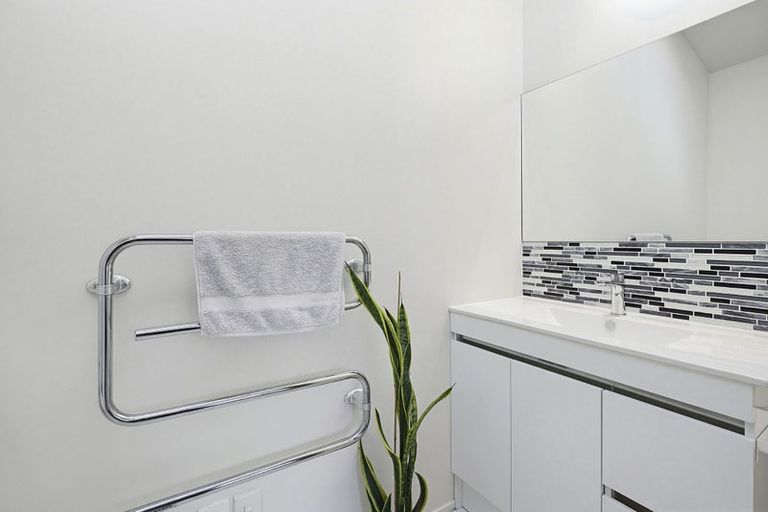 Photo of property in 7 Pikitanga Close, Tawa, Wellington, 5028