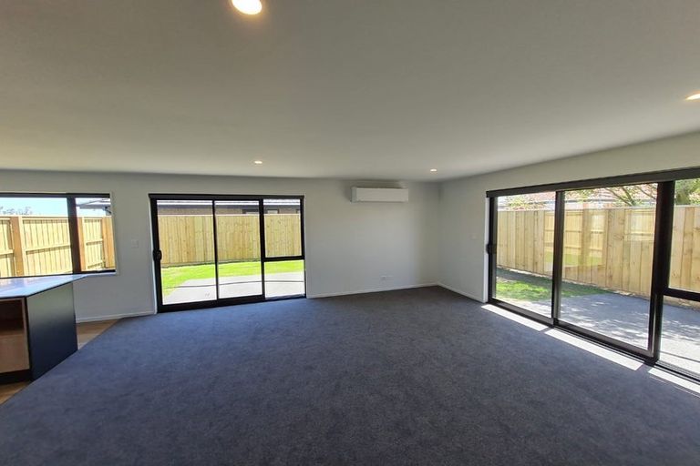 Photo of property in 22 Eileen Way, Rolleston, 7615