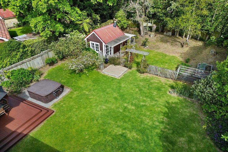 Photo of property in 15 Kauri Road, Waikanae, 5036