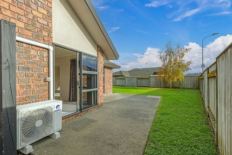 Photo of property in 8 Geneva Terrace, Kelvin Grove, Palmerston North, 4414
