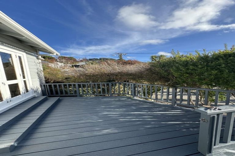 Photo of property in 17 Fernhill Terrace, Wadestown, Wellington, 6012