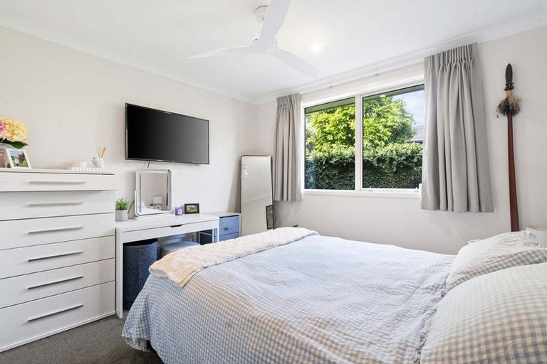 Photo of property in 38 Hiria Crescent, Papamoa Beach, Papamoa, 3118