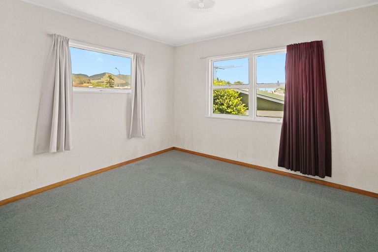 Photo of property in 12 Dryden Street, Stoke, Nelson, 7011
