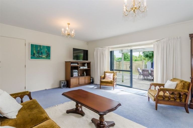 Photo of property in 87 Makarini Street, Paraparaumu, 5032