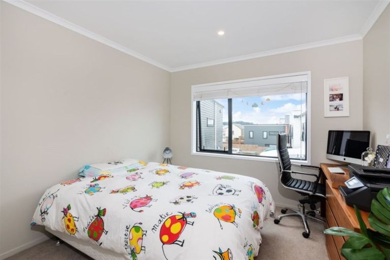 Photo of property in 21 Mapou Road, Hobsonville, Auckland, 0616