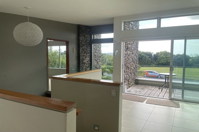 Photo of property in 47 Spinnaker Drive, Te Atatu Peninsula, Auckland, 0610