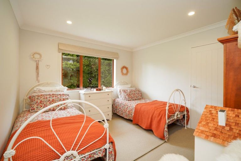 Photo of property in 14 Oreti Road, Otatara, Invercargill, 9879