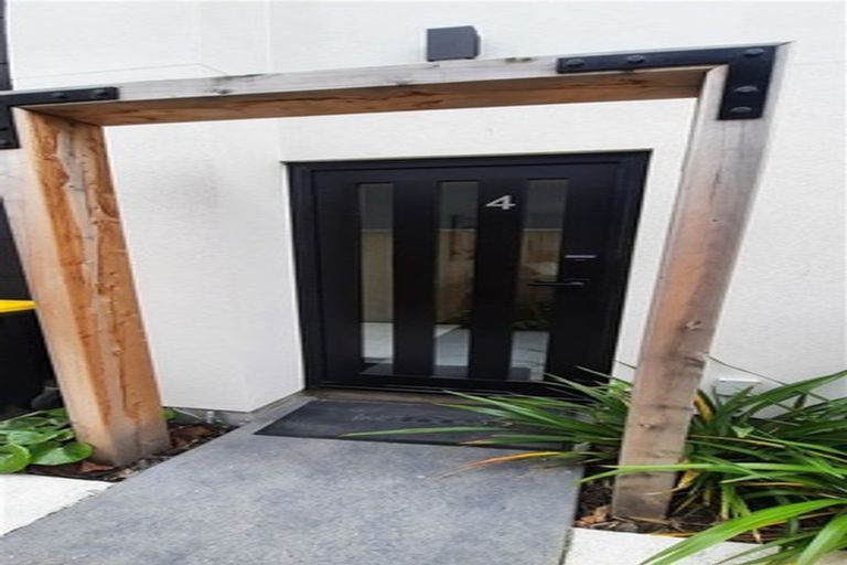 Photo of property in 4/158 Kilmore Street, Christchurch Central, Christchurch, 8013