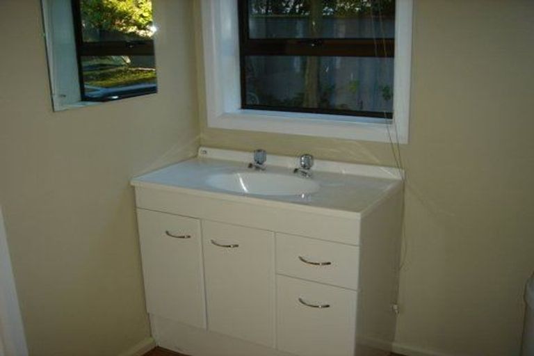 Photo of property in 1/38 Kilmarnock Street, Riccarton, Christchurch, 8011