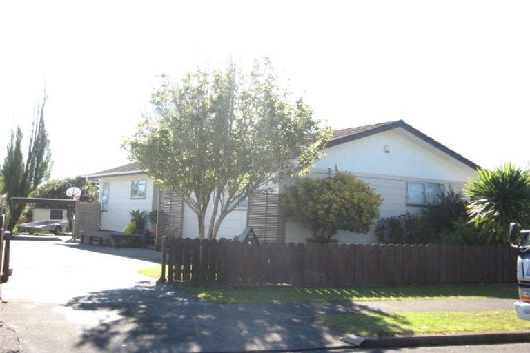 Photo of property in 5 Bluewater Place, Wattle Downs, Auckland, 2103