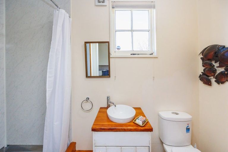 Photo of property in 6 Edwards Street, Kimbolton, Feilding, 4777
