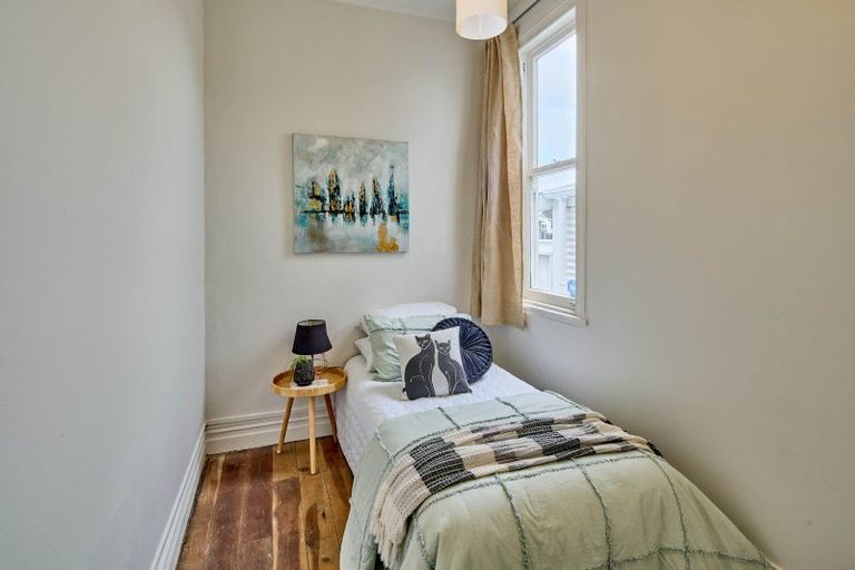 Photo of property in 11 Wright Street, Mount Cook, Wellington, 6021