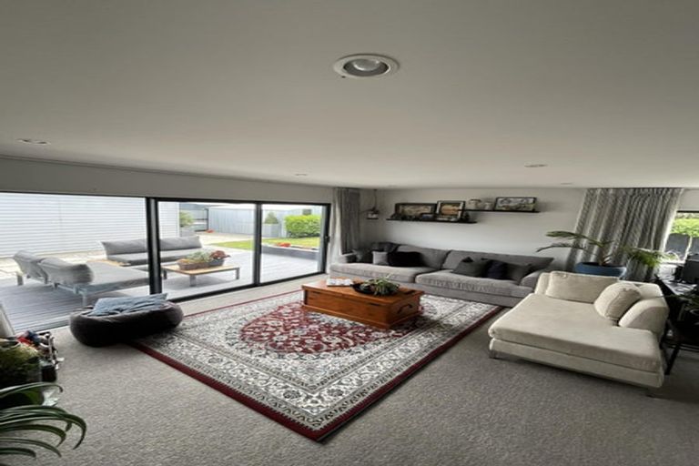 Photo of property in 18 Lamorna Road, Parklands, Christchurch, 8083