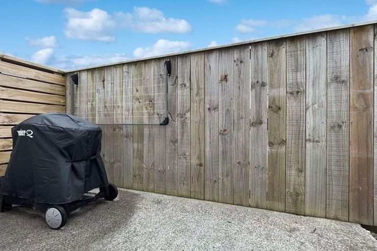 Photo of property in 1u3 Elliott Street, Johnsonville, Wellington, 6037