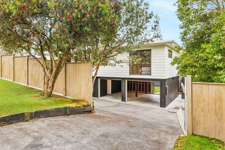 Photo of property in 2/14 Matama Road, Glen Eden, Auckland, 0602