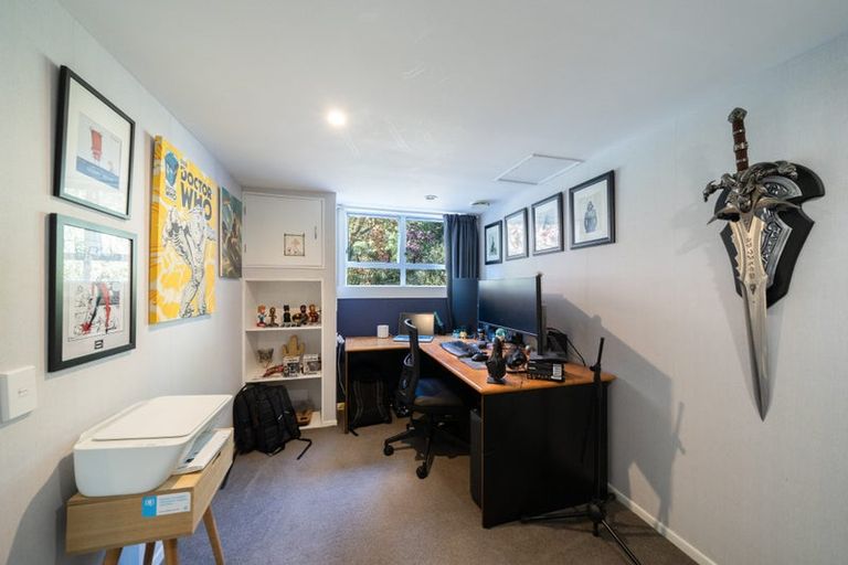 Photo of property in 10 Court Road, Tawa, Wellington, 5028