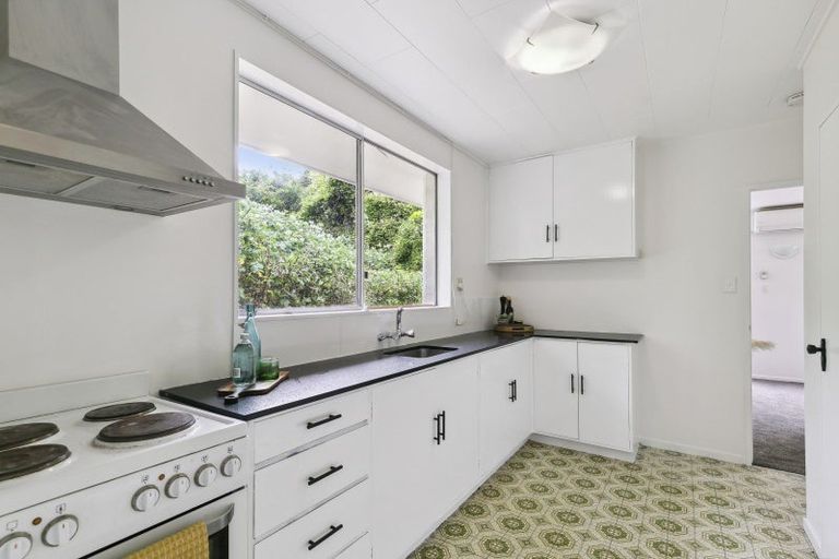 Photo of property in 28 Chamberlain Road, Karori, Wellington, 6012
