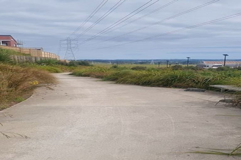 Photo of property in 14 Papai Lane, Massey, 0614