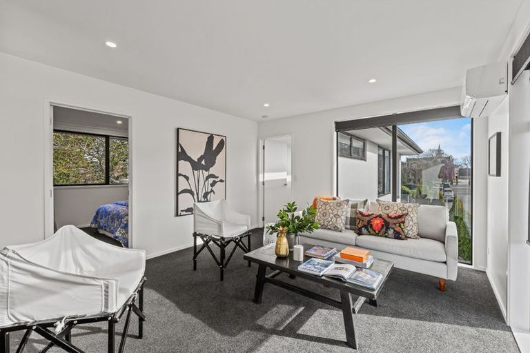 Photo of property in 62 Straven Road, Fendalton, Christchurch, 8014