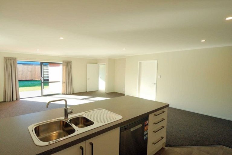 Photo of property in 23 Flint Road, Rolleston, 7614