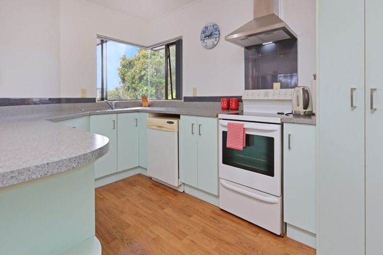 Photo of property in 12 Harvest Drive, Henderson, Auckland, 0612