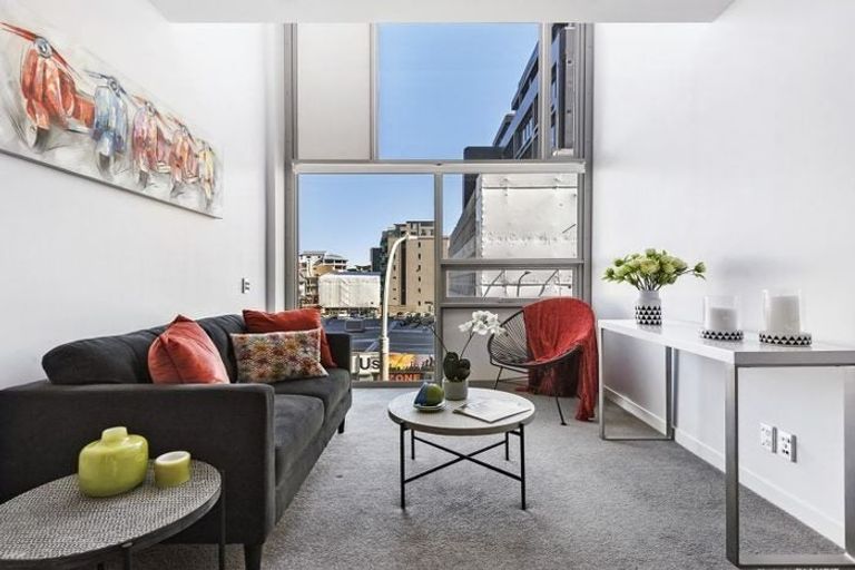 Photo of property in Monument Apartments, 3b/245 Wakefield Street, Te Aro, Wellington, 6011