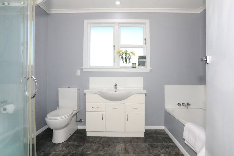 Photo of property in 3b Wellington Street, Feilding, 4702