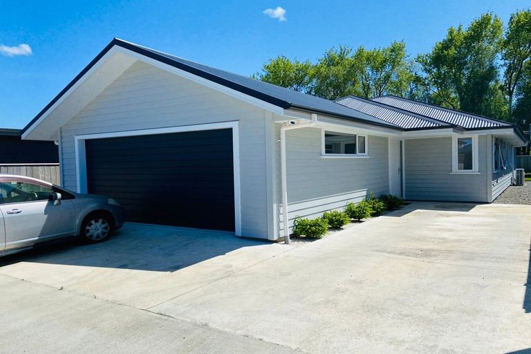 Photo of property in 10 Ivy Lane, Kelvin Grove, Palmerston North, 4414