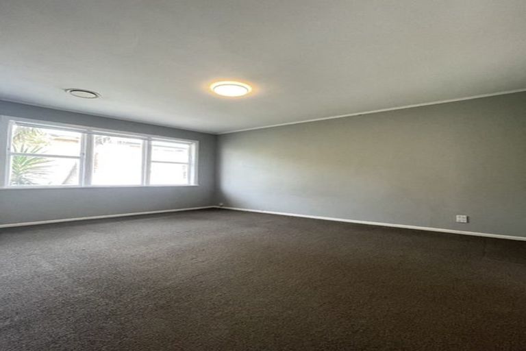 Photo of property in 31 Riverhills Avenue, Pakuranga Heights, Auckland, 2010