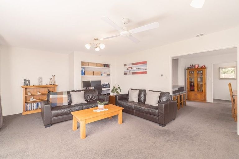 Photo of property in 83 Solomon Avenue, Redwood, Christchurch, 8051