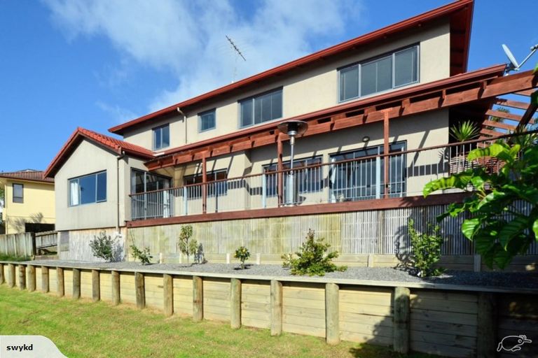 Photo of property in 7 Glenreagh Place, Torbay, Auckland, 0630