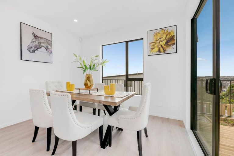 Photo of property in 12 Elevation Street, Flat Bush, Auckland, 2019