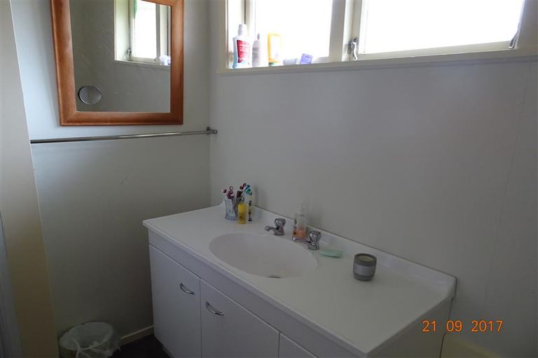 Photo of property in 30 Motutahae Street, Taupo, 3330