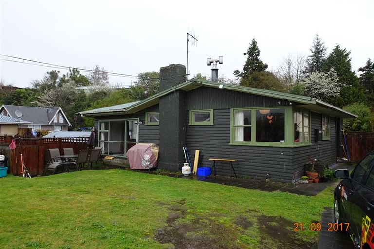 Photo of property in 30 Motutahae Street, Taupo, 3330