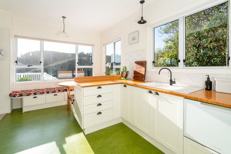 Photo of property in 167 Totara Road, Miramar, Wellington, 6022