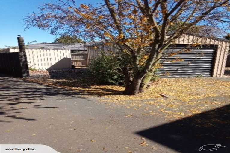 Photo of property in 23 Guildford Street, Burnside, Christchurch, 8053