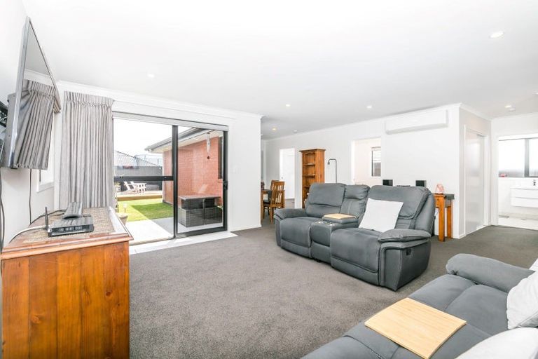 Photo of property in 3 Manawaroa Close, Grandview Heights, Hamilton, 3200