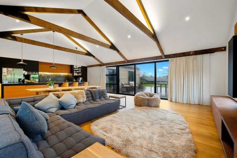 Photo of property in 49 Kirimoko Crescent, Wanaka, 9305