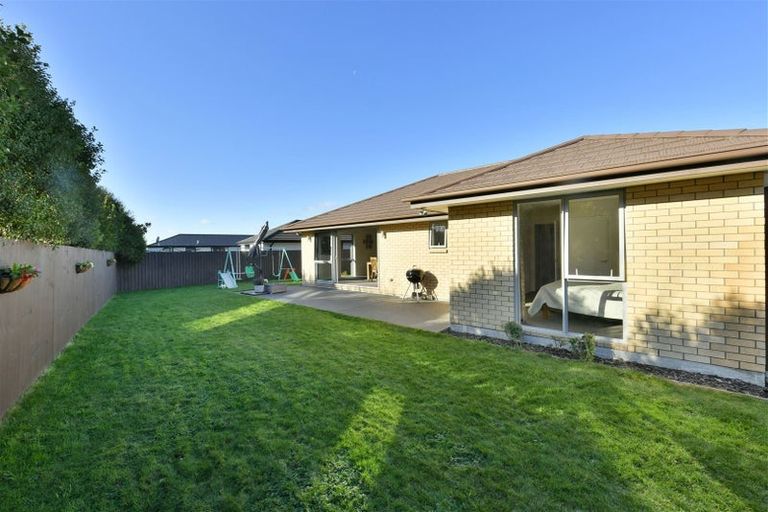 Photo of property in 21 Pistacia Place, Hornby, Christchurch, 8025