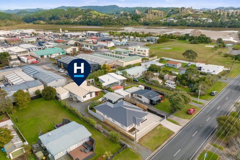 Photo of property in 311b Hetherington Road, Whangamata, 3620