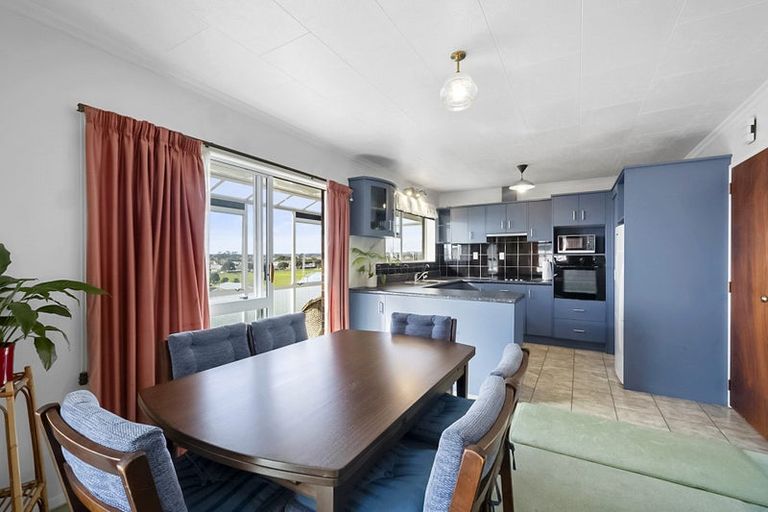 Photo of property in 1d Rossiter Crescent, Lynmouth, New Plymouth, 4310