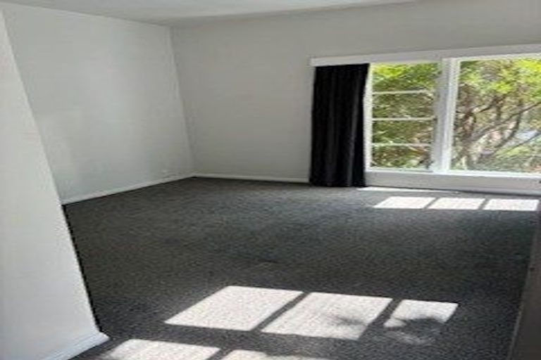 Photo of property in 93 Nevay Road, Miramar, Wellington, 6022