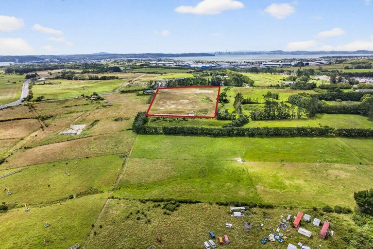 Photo of property in 94 Trig Road, Whenuapai, Auckland, 0618